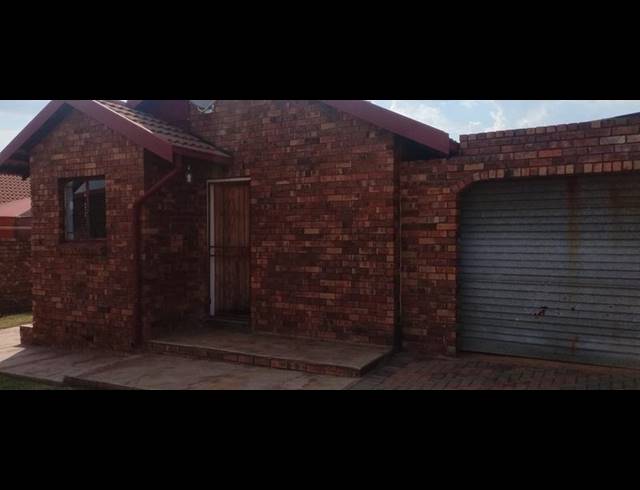 2 BEDROOM HOUSE FOR SALE IN SOSHANGUVE WW